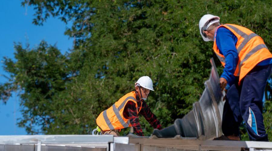 Professional gutter cleaning in Newry, SC
